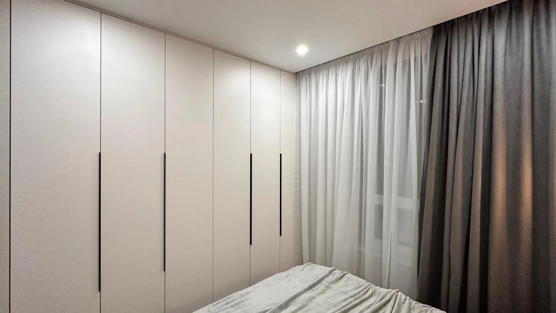 New Business-Class Apartment In Kyiv City Center