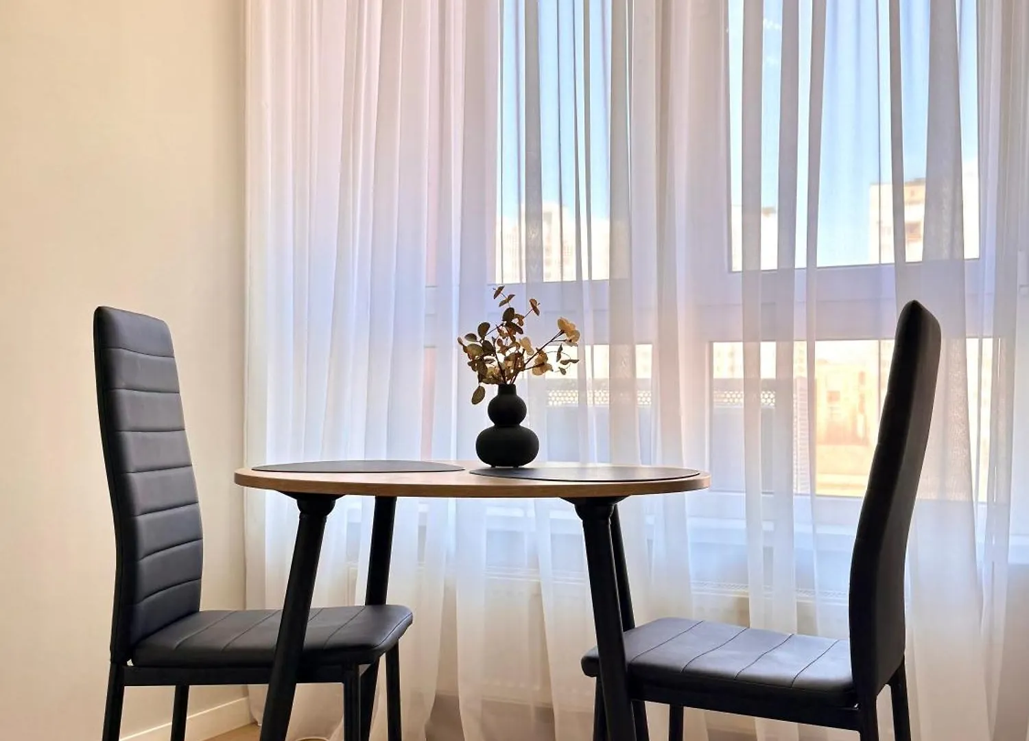 New Business-Class Apartment In Kyiv City Center