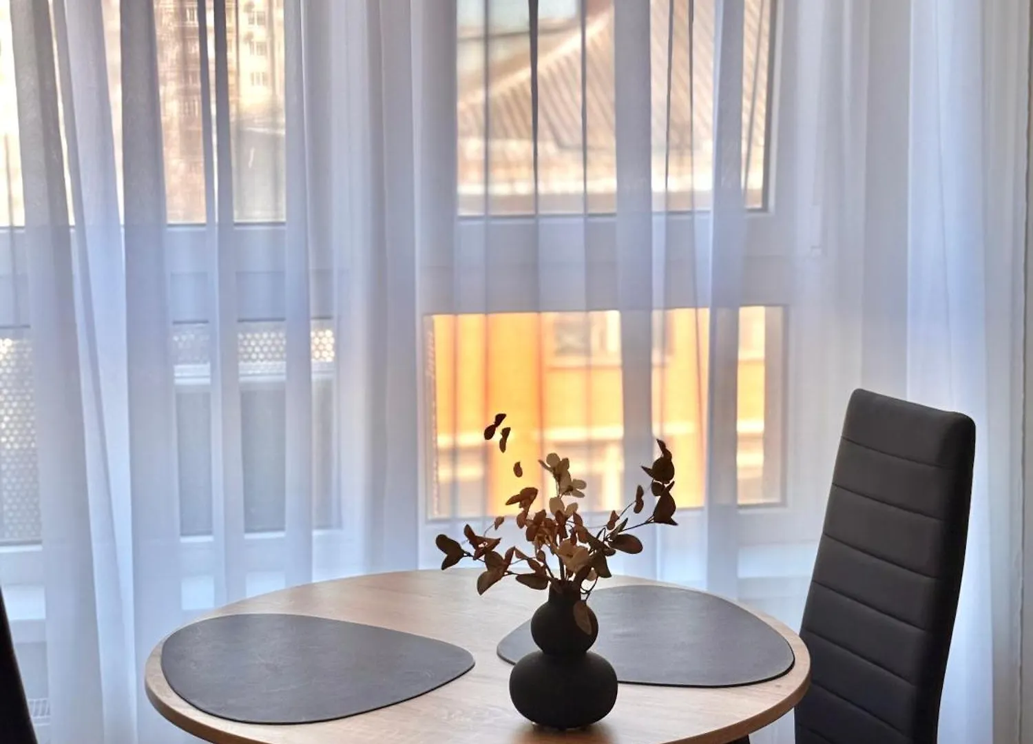 New Business-Class Apartment In Kyiv City Center