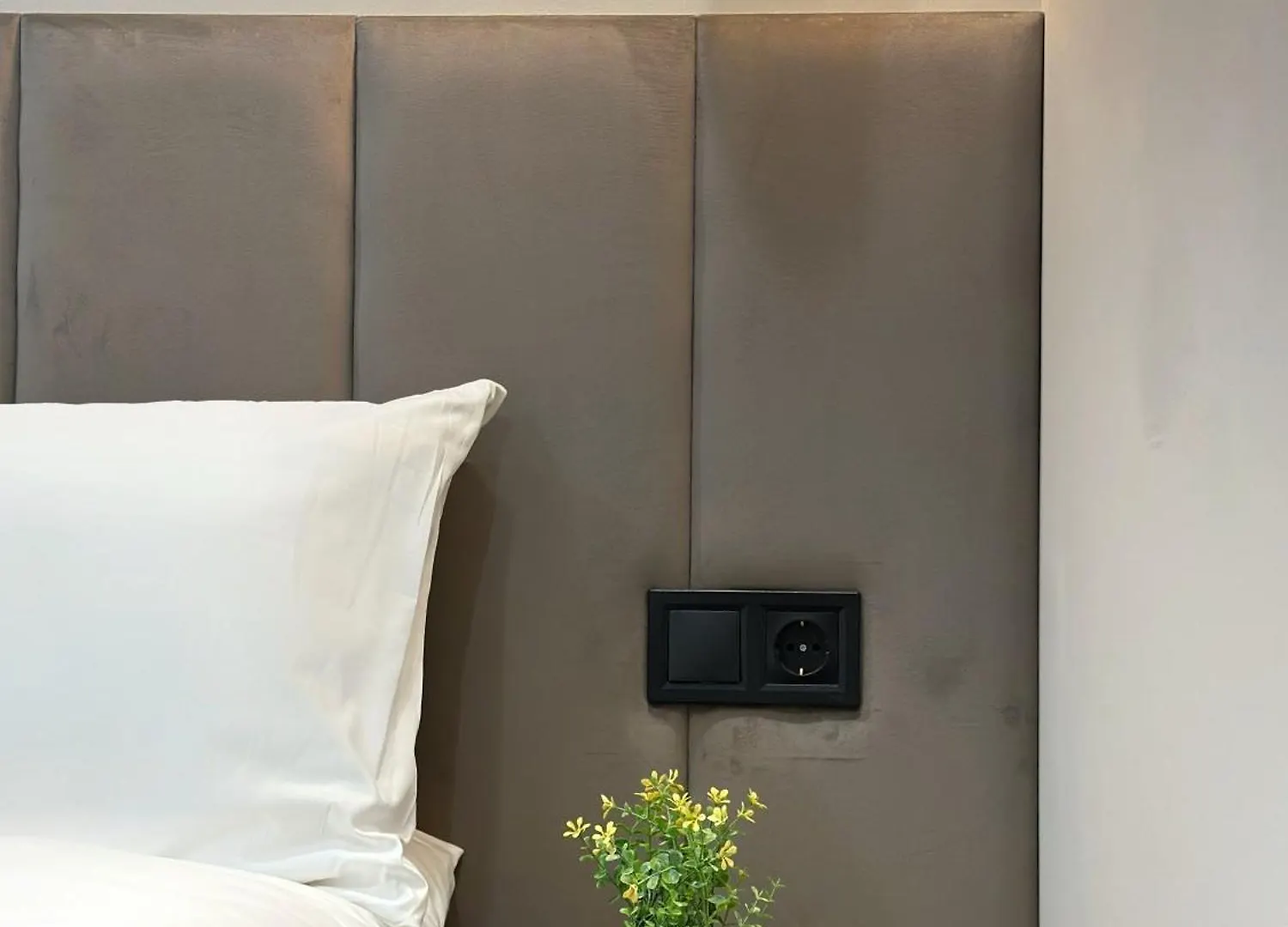 New Business-Class Apartment In Kyiv City Center Ukraine