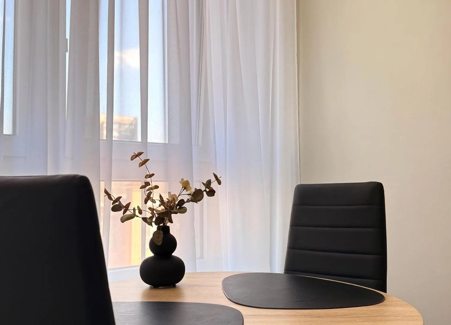 New Business-Class Apartment In Kyiv City Center